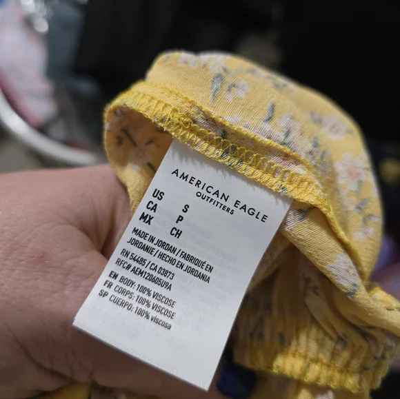 American Eagle Wrap Front Open Back Romper, Yellow Floral Print, Tie Waist, EUC! - Picture 15 of 15